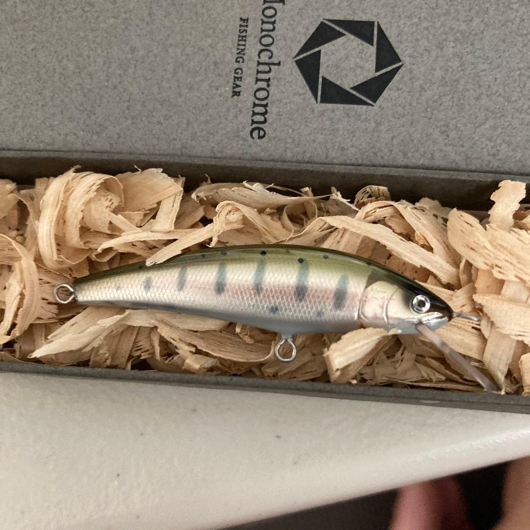 フィシィングルアー　ハンドメイドミノー　モノクローム