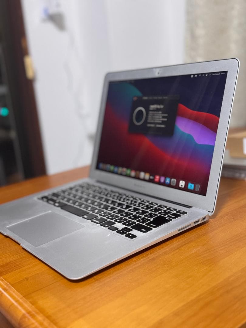 MacBook Air 13インチ 2017 Core i5 SSD新品・美