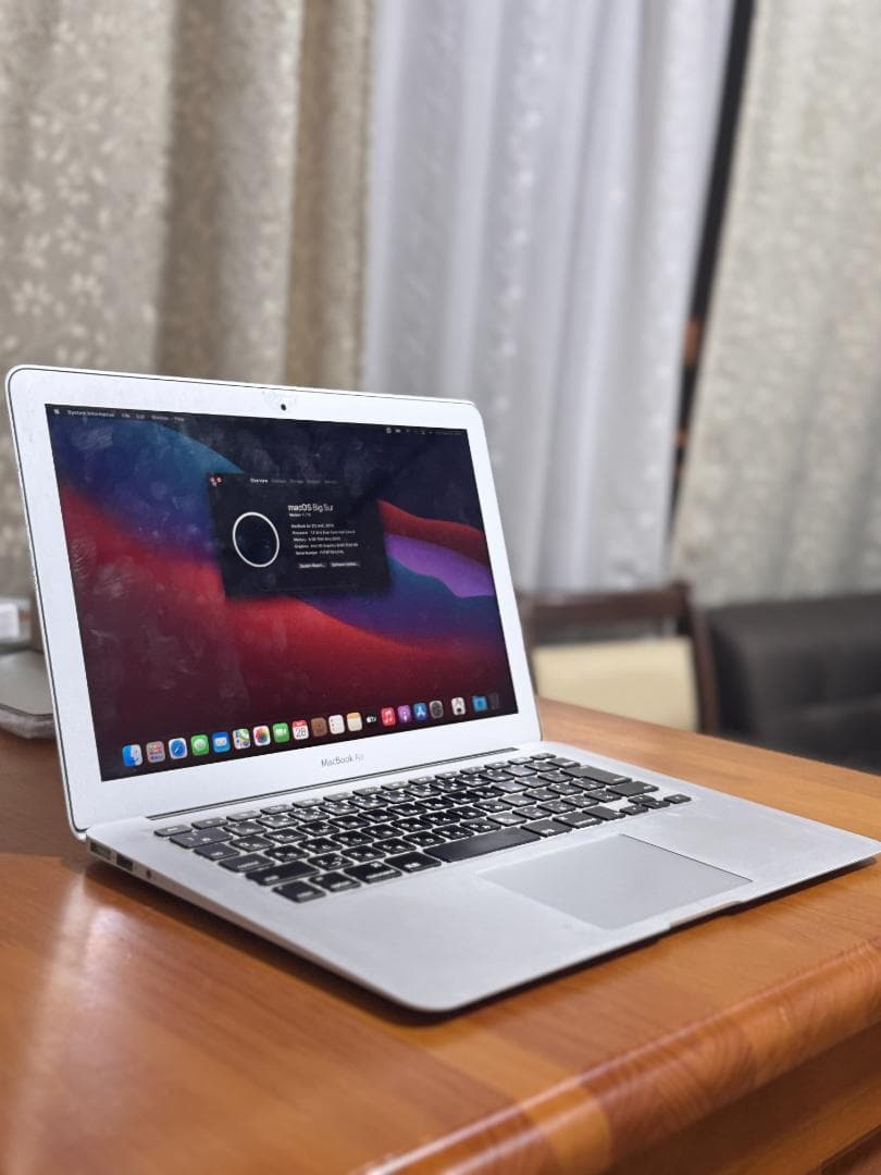 MacBook Air 13インチ 2017 Core i5 SSD新品・美