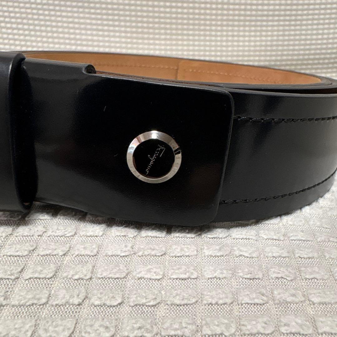 フェラガモ　レザーベルト　ガンチーニ　未使用品