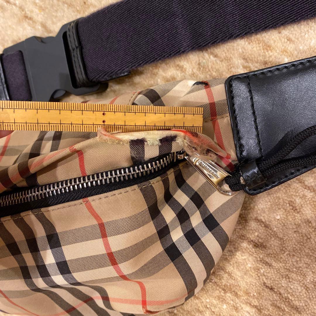 Burberry ボディバッグ　チェック　バムバッグ　バーバリー