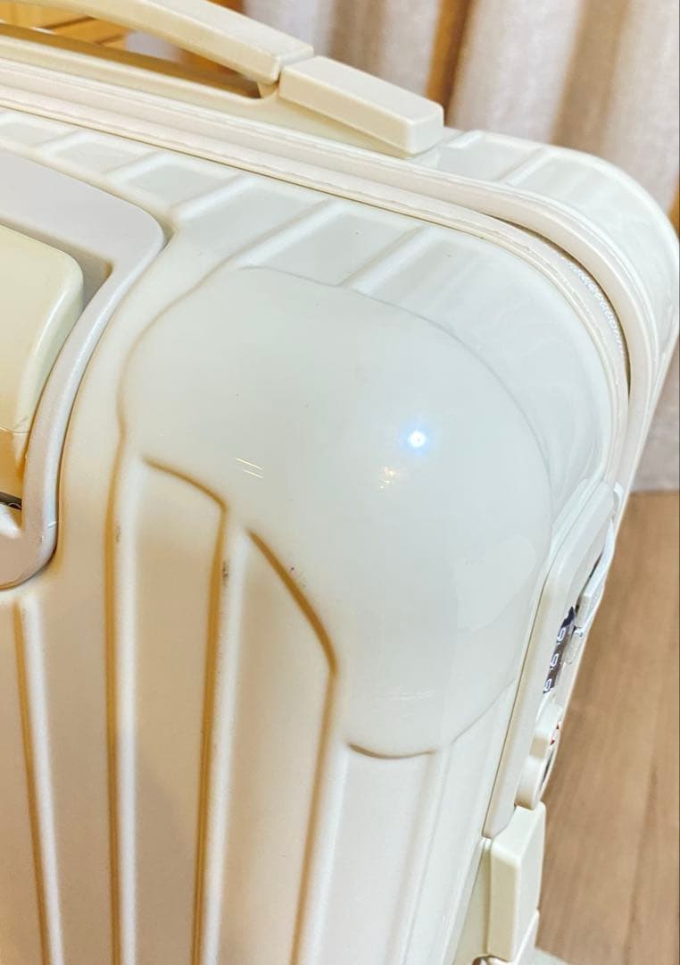 リモワ　ユナイテッドアローズ　別注　サルサ エクリュ　4輪　32L