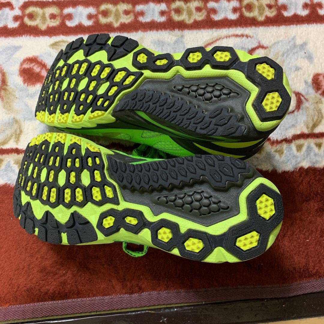 ニューバランス ランニングシューズ