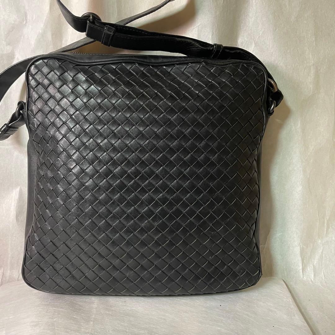 定価20万超！BOTTEGA VENETAイントレチャート ショルダーバッグ