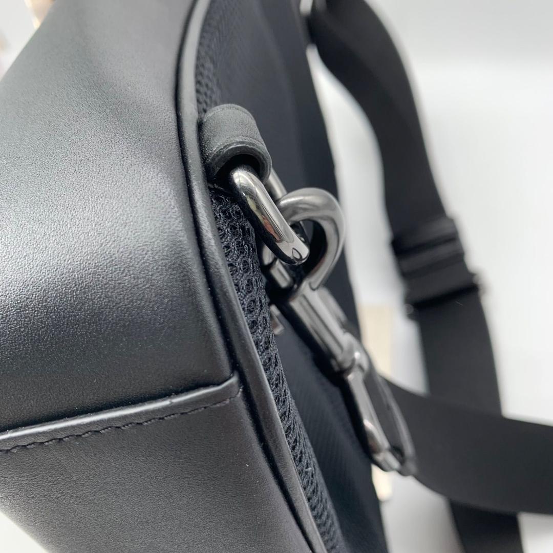 美品✨コーチ ボディバッグ イーサン パック シグネチャー 黒 ブラック