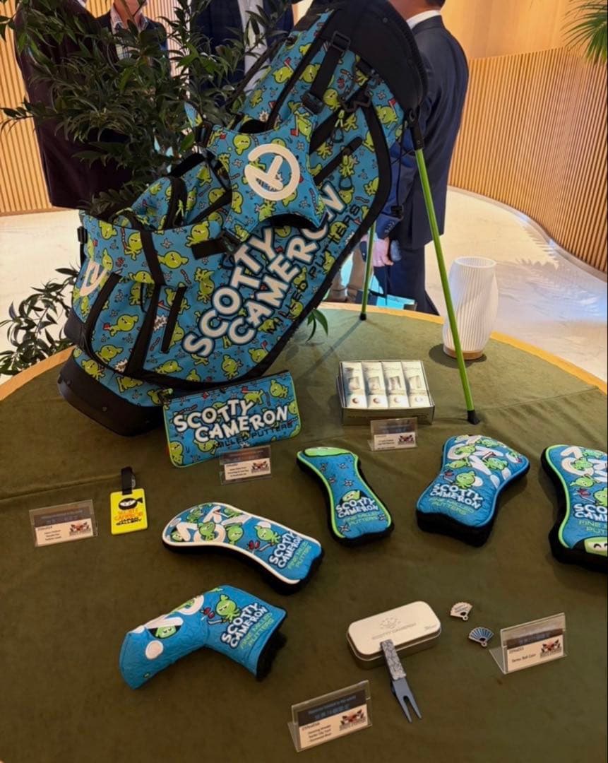 SCOTTY CAMERON 2025.限定キャディバッグ - メルカリ