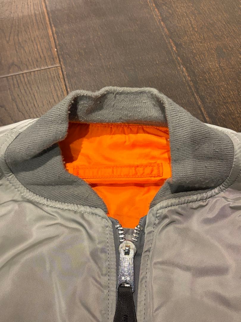 US製！　アルファインダストリーズ　MA-1