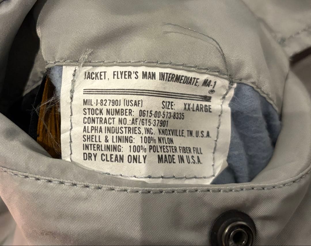 US製！　アルファインダストリーズ　MA-1