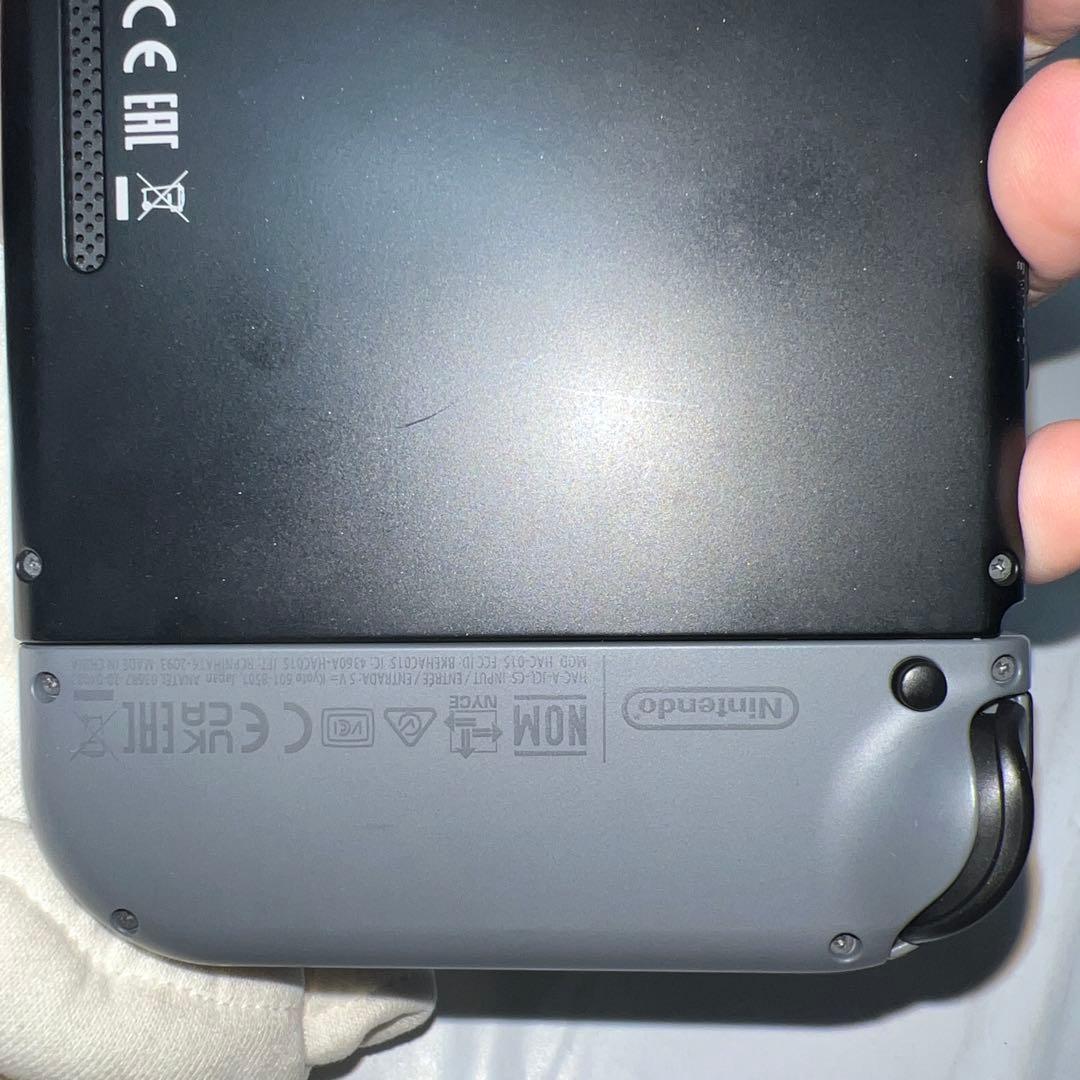 グレーのNintendo Switch本体、Joy-Con、ドック、充電器付き！ - メルカリ