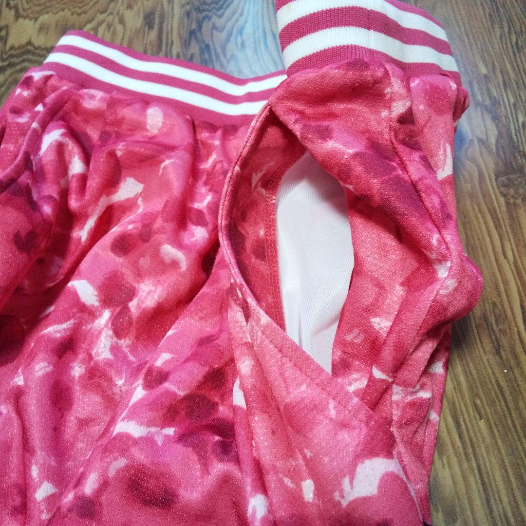 テニス上下ウェアとアンダースコート