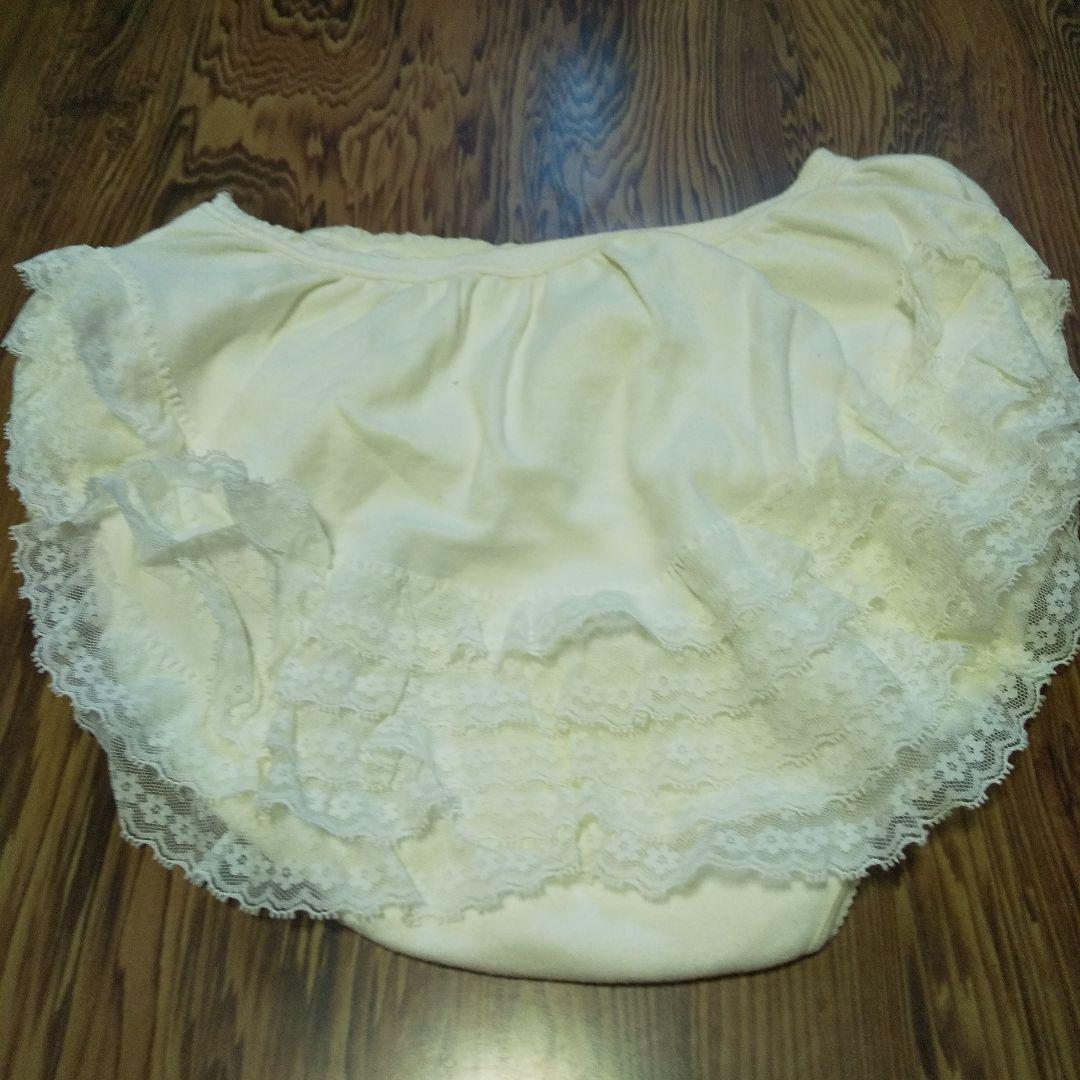 テニス上下ウェアとアンダースコート