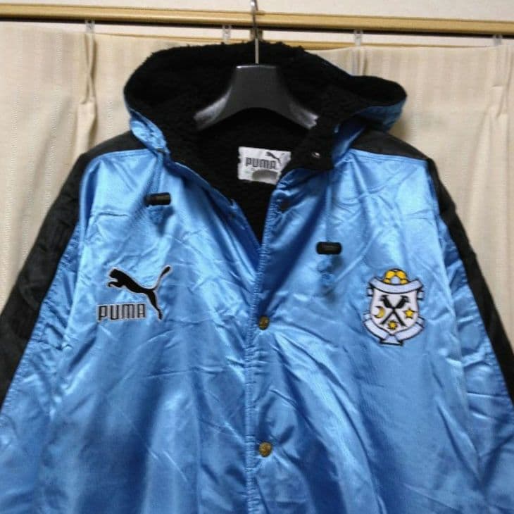 ジュビロ磐田 プーマ 90s ビンテージ ナイロンジャケット パーカー コート