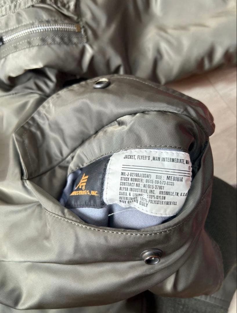 ALPHA INDUSTRIES MA-1 フライトジャケット オリーブグリーン