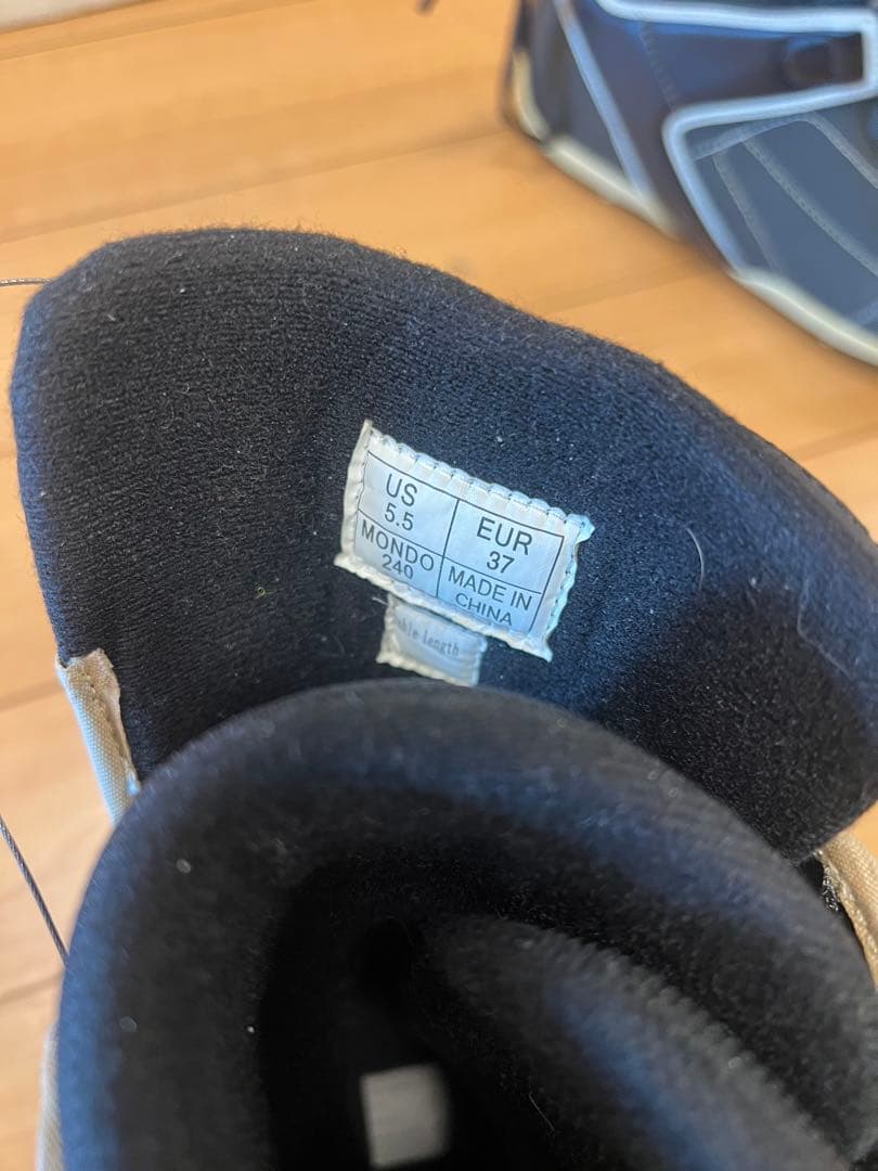 LIOUID スノーボード ビンディング ブーツセット　ケース付き　送料込み