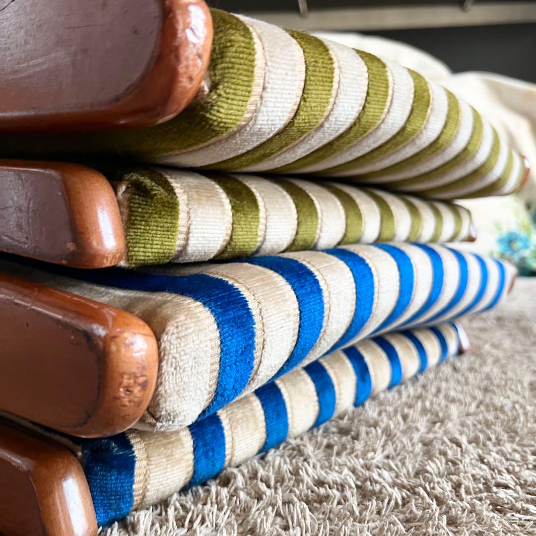 再度お値下げしました！ストライプデザイン折りたたみ座椅子2脚セット　昭和レトロ