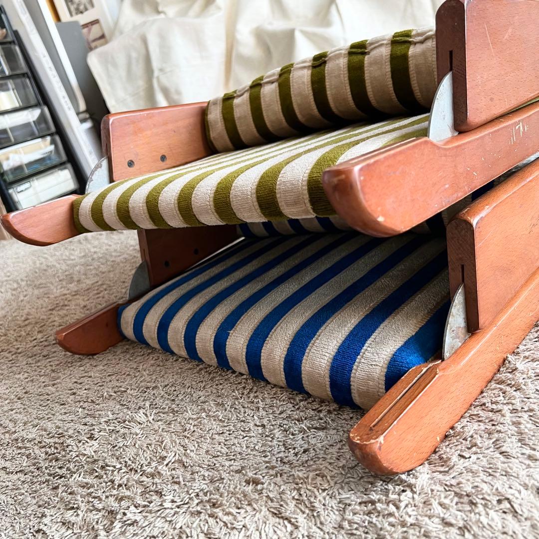 再度お値下げしました！ストライプデザイン折りたたみ座椅子2脚セット　昭和レトロ