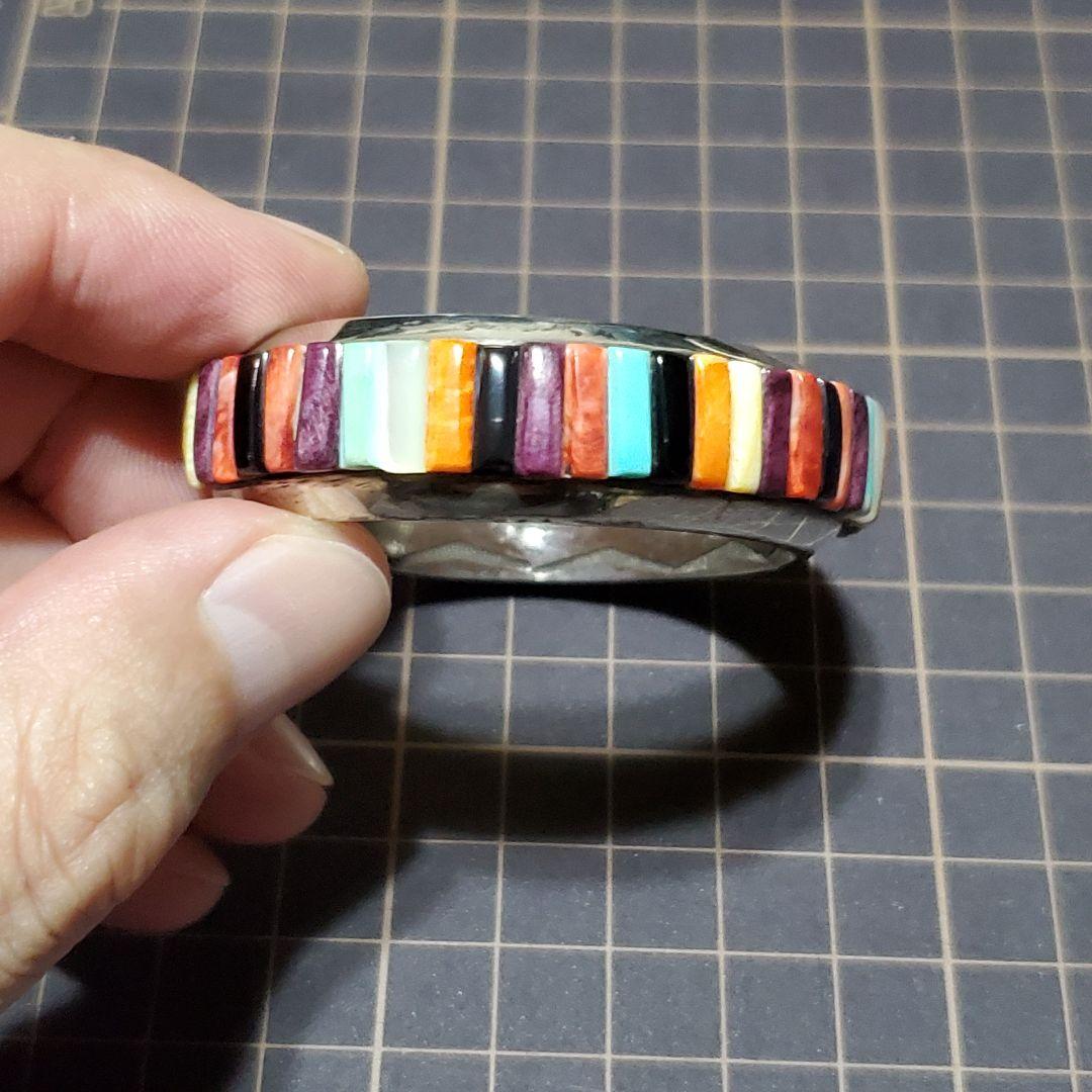 【レイアダカイ？】 ナバホ インレイ スタンプワーク バングル