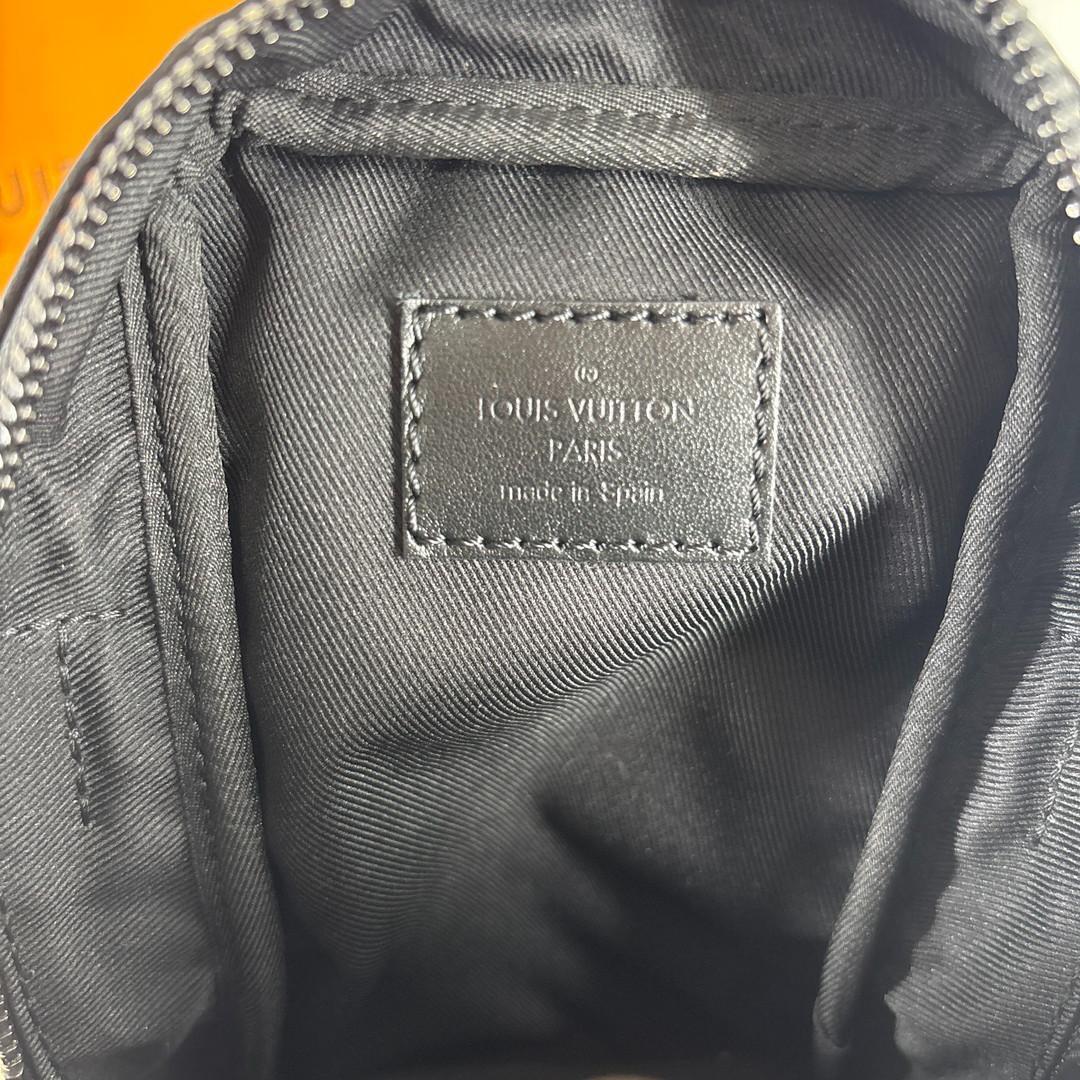 超極美品 ルイヴィトン モノグラム シャドウ ショルダーバッグ フォンポーチ