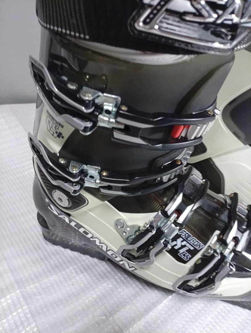 SALOMON ファルコン ST CS 26.0cm　カービング　パウダー