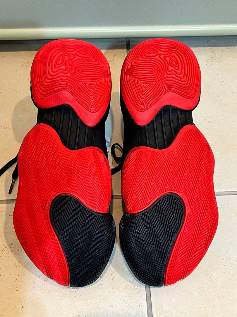 年始限定　アディダス　スニーカー　プレデター19.1 TR