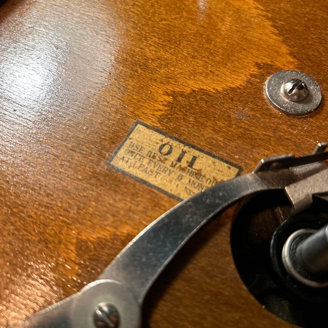 １９３０年代のコロムビア蓄音機、動品