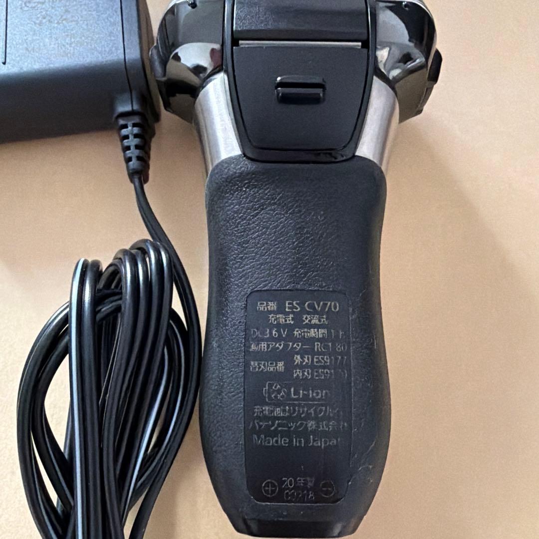 Panasonic メンズシェーバー ES-CV70 充電器付き