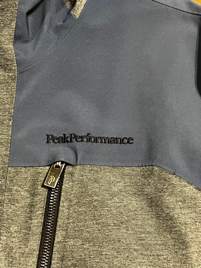 ピークパフォーマンス　スキーウエア　Mサイズ　クリーニング済み