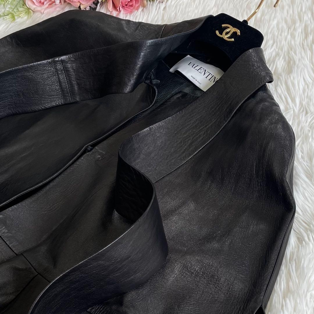 A*a様 《 最高峰の絶品 》 VALENTINO ボウタイ付き レザーケープ