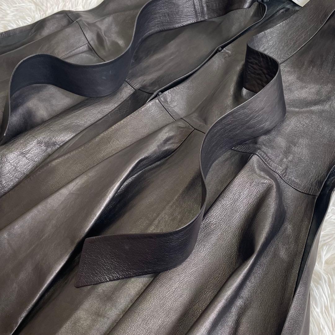 A*a様 《 最高峰の絶品 》 VALENTINO ボウタイ付き レザーケープ