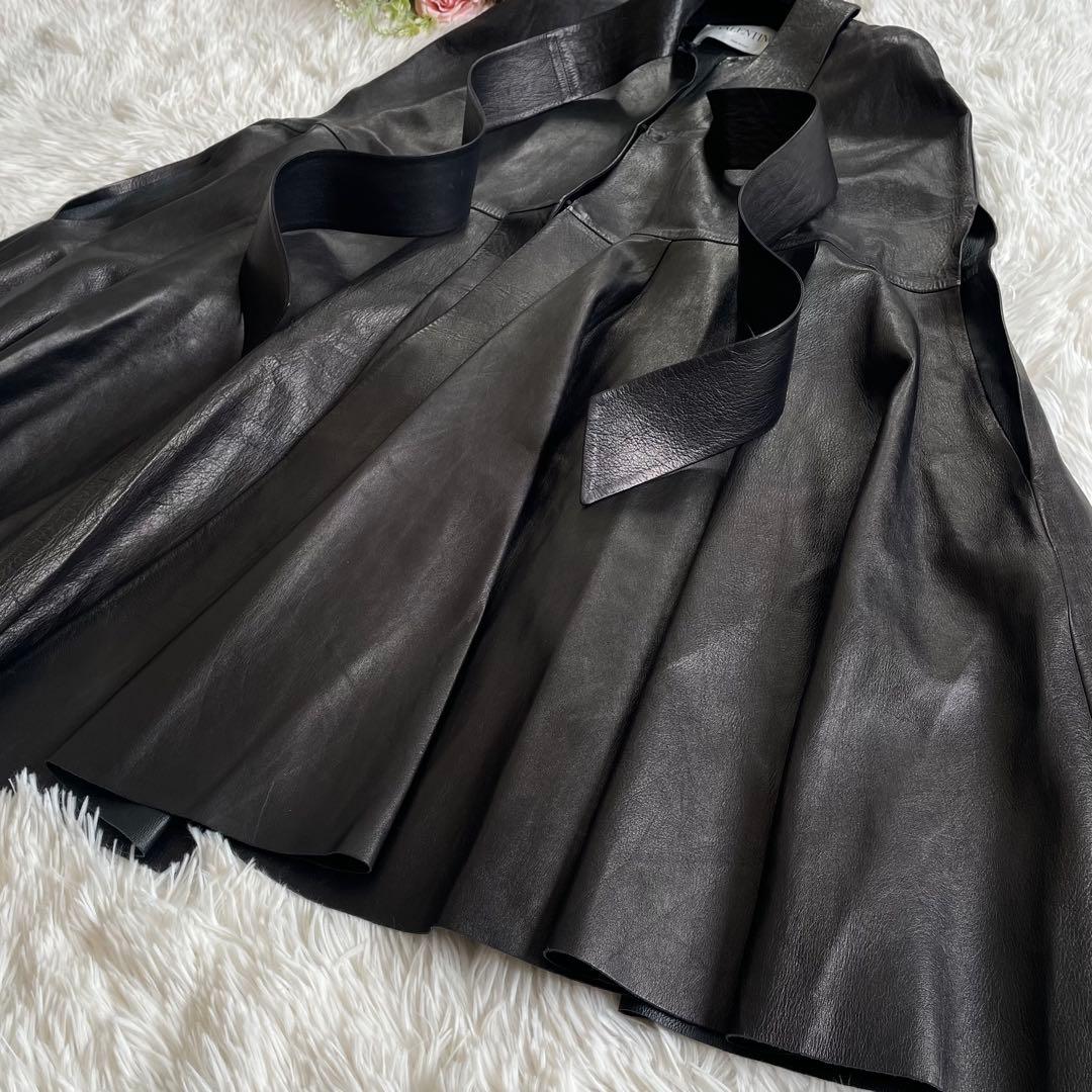 A*a様 《 最高峰の絶品 》 VALENTINO ボウタイ付き レザーケープ