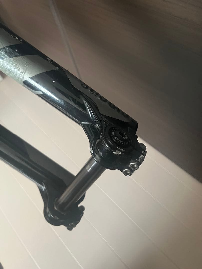 manitou circus expert 20×110 サスペンションフォーク