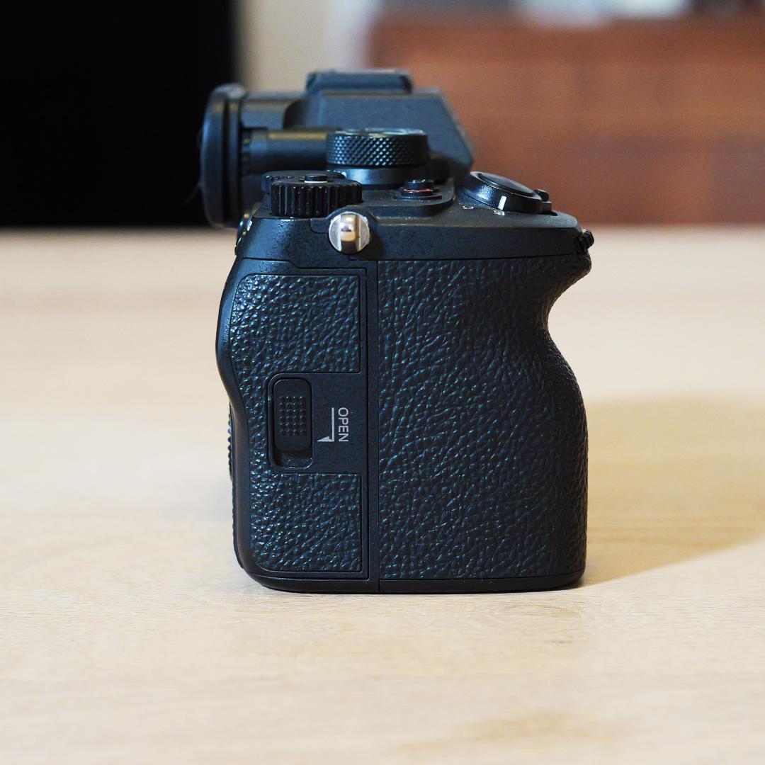 【nicknicknick】SONY α7iv 保護ガラス付