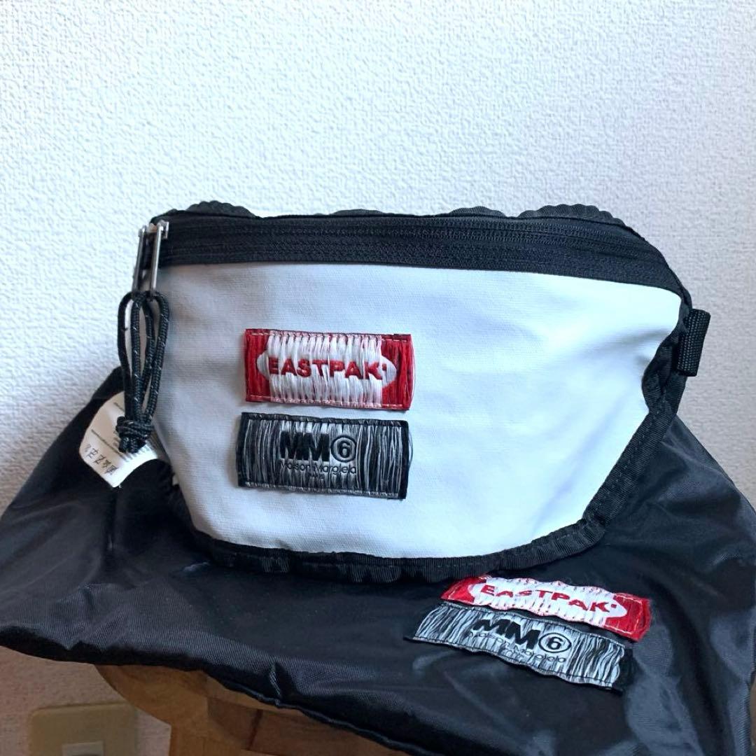 ＊極美品＊マルジェラMM6 × EASTPAK ボディバッグ 黒白