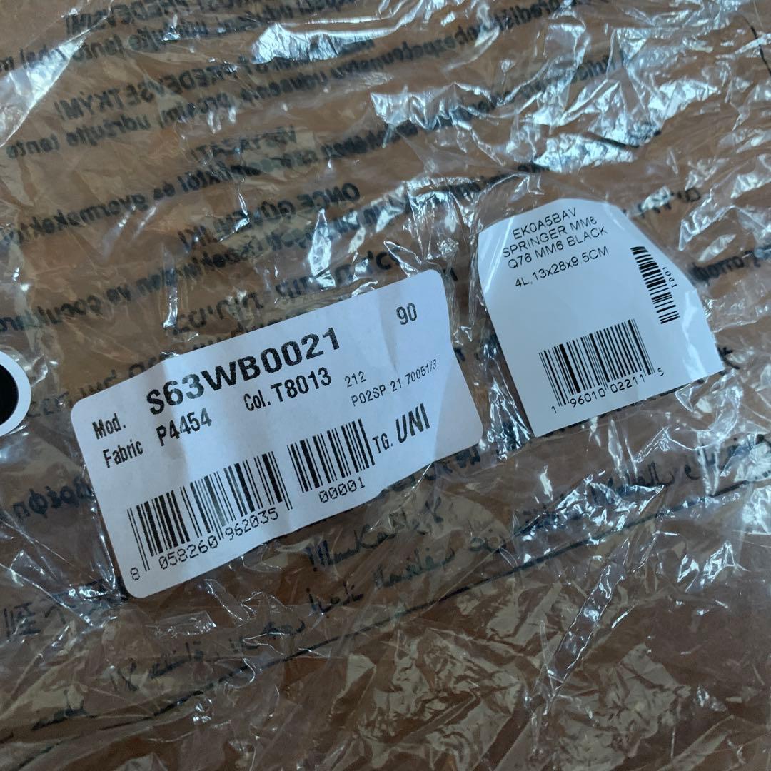 ＊極美品＊マルジェラMM6 × EASTPAK ボディバッグ 黒白