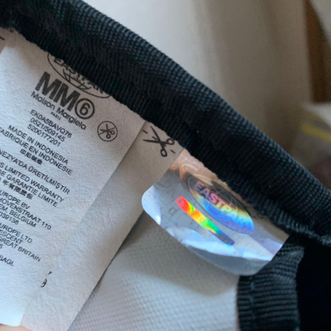 ＊極美品＊マルジェラMM6 × EASTPAK ボディバッグ 黒白