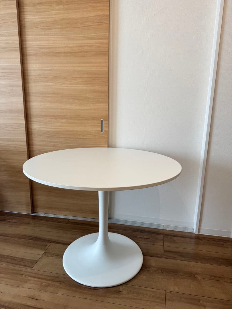 引き取り限定】 IKEA 丸テーブル 白色 DOCKSTA（ドクスタ） - メルカリ