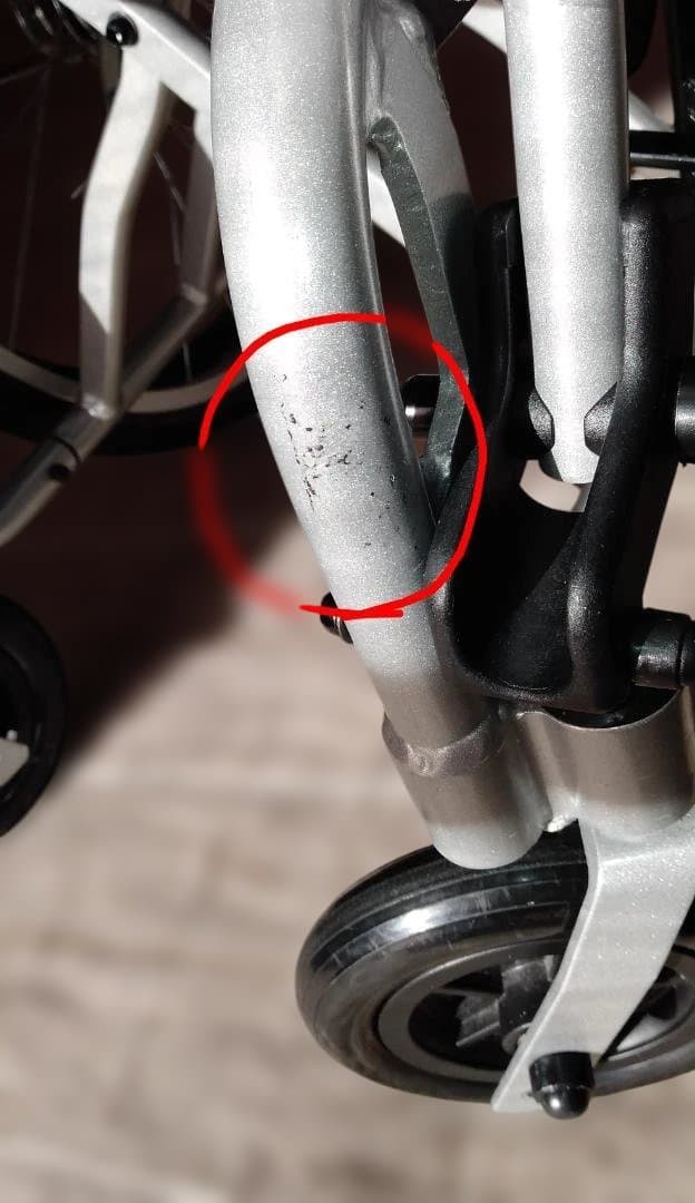 【値下げしました】スワニー・ミニ　アムザ　車椅子 黒