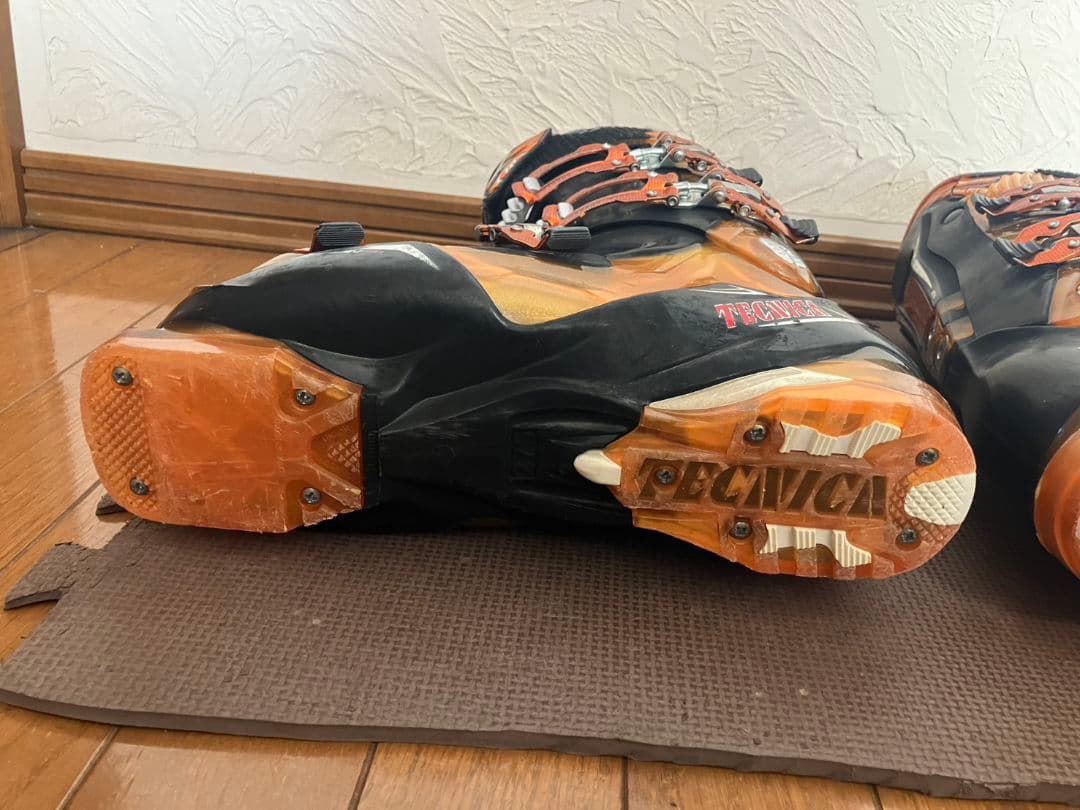 TECNICA　テクニカ　スキーブーツ　27cm〜27.5cm 足幅広め