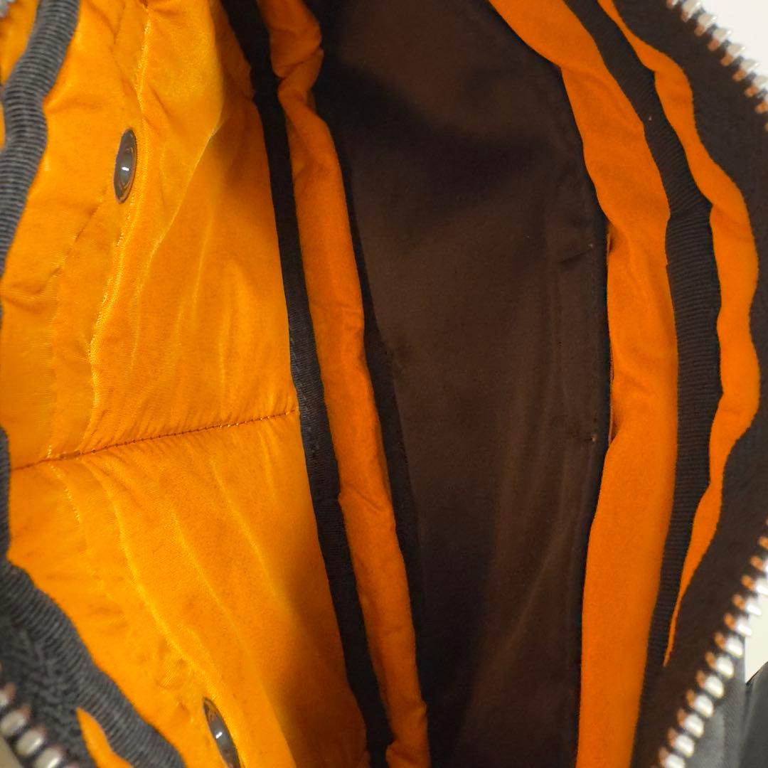 極美品ポータータンカー最終モデル　ウエストバッグ　ボデーバッグ黒POTERジップ