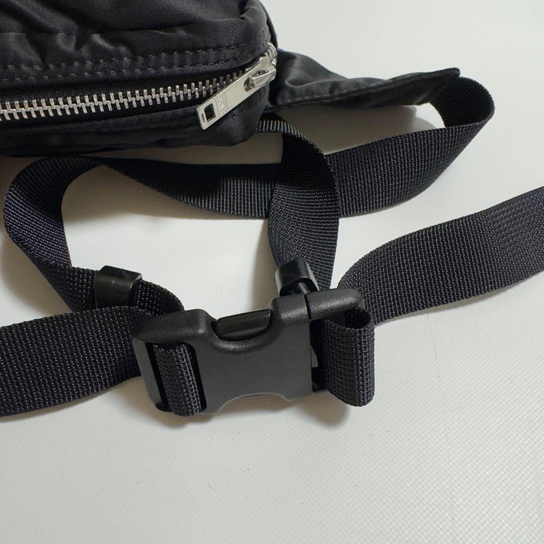 極美品ポータータンカー最終モデル　ウエストバッグ　ボデーバッグ黒POTERジップ