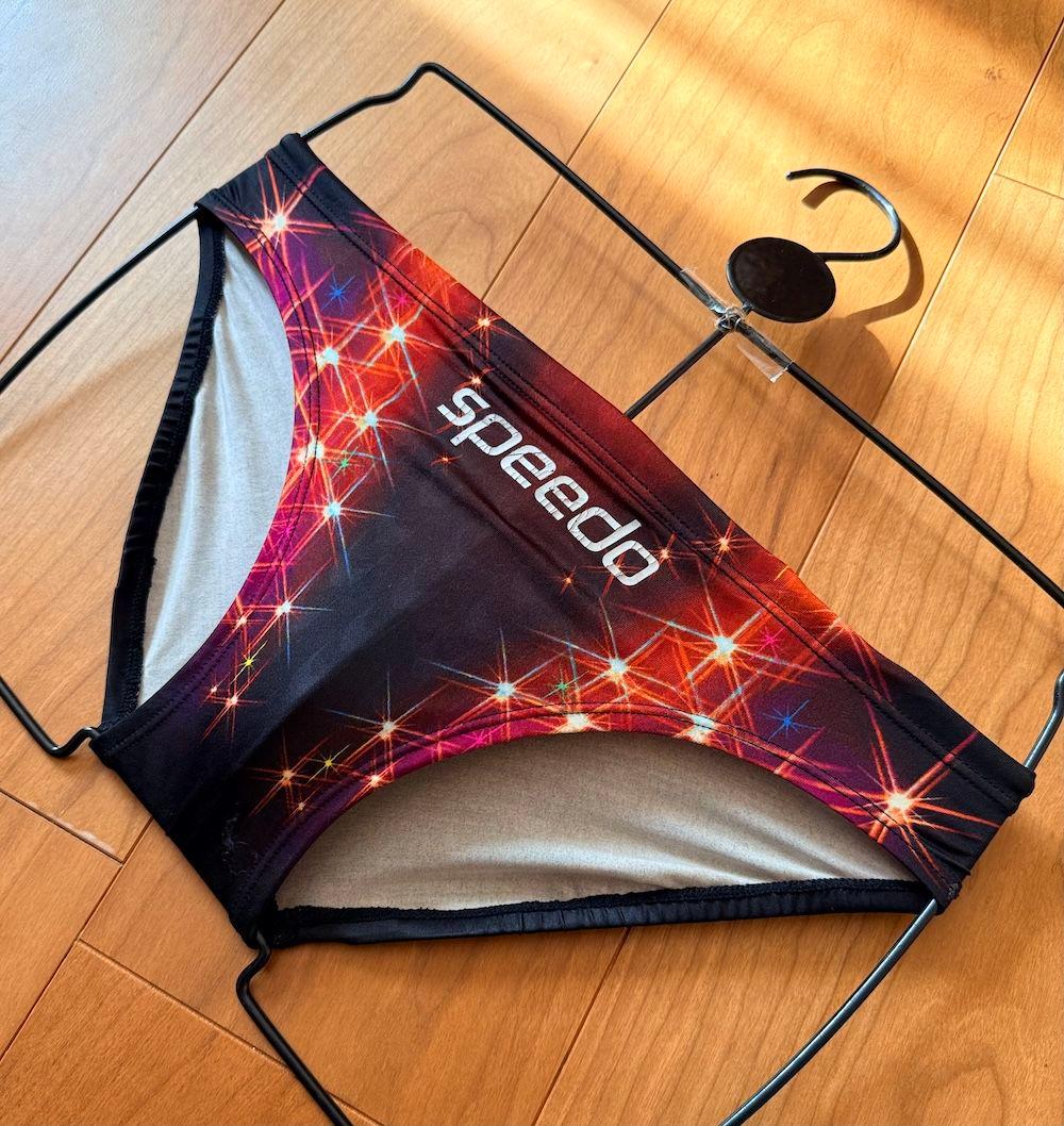 【美品】SPEEDO　アクアブレード　ダイナカット　L　光沢　ウロコ　競パン