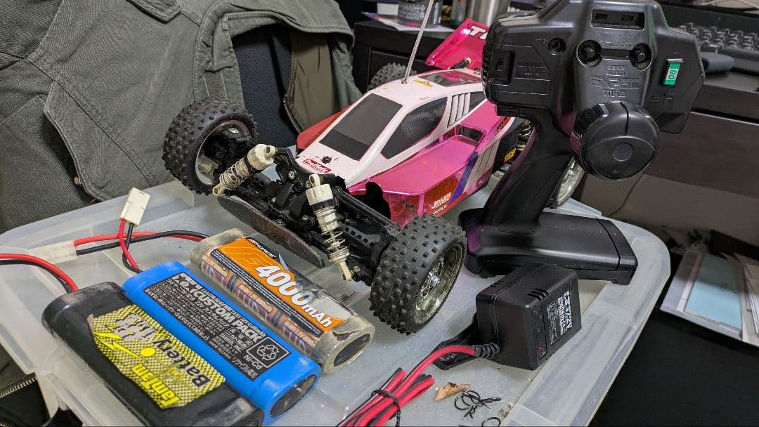 値下！ タミヤ ネオスコーチャー 限定ピンクメタリック TT-02B フル