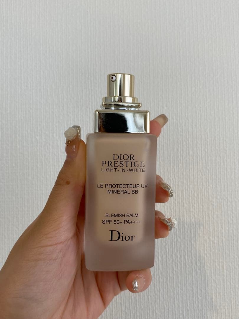 DIORプレステージ ホワイト ル プロテクター UV ミネラル BB / 00