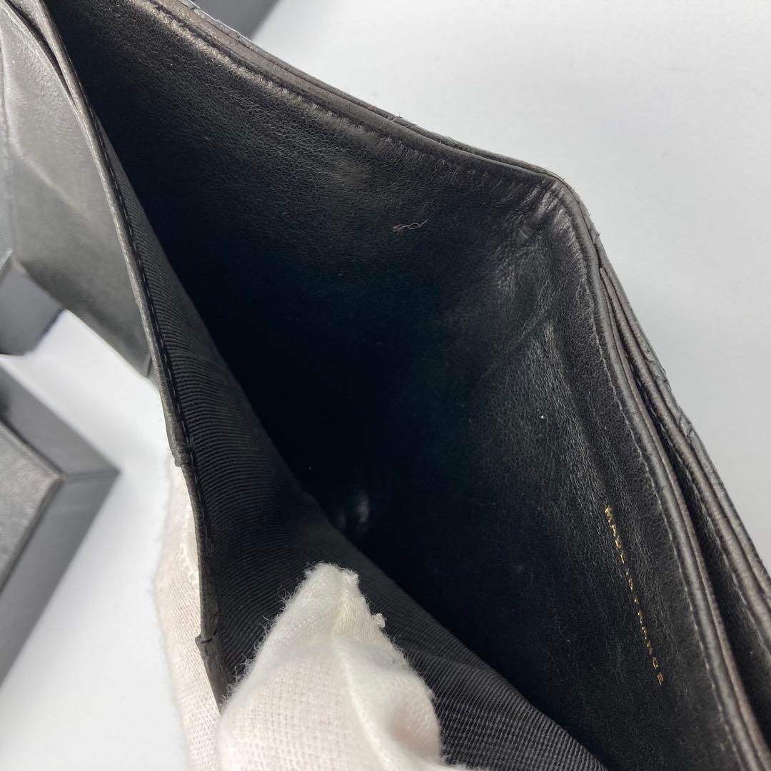 ！美品！　CHANEL シャネル　折り財布　レザー　ココマーク