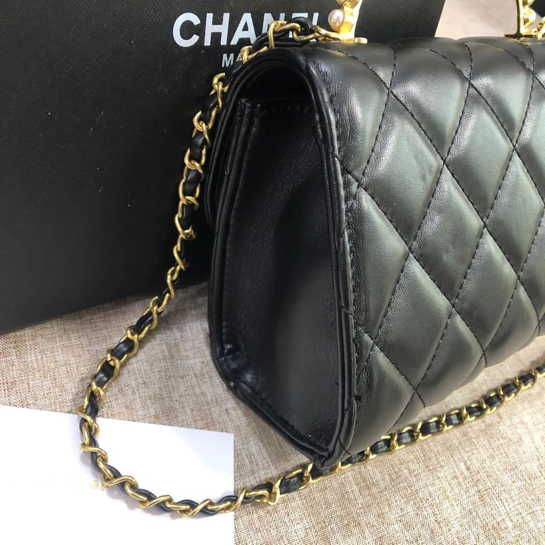 ノベルティ ホワイト キルティング ショルダーバッグ VIP ギフト