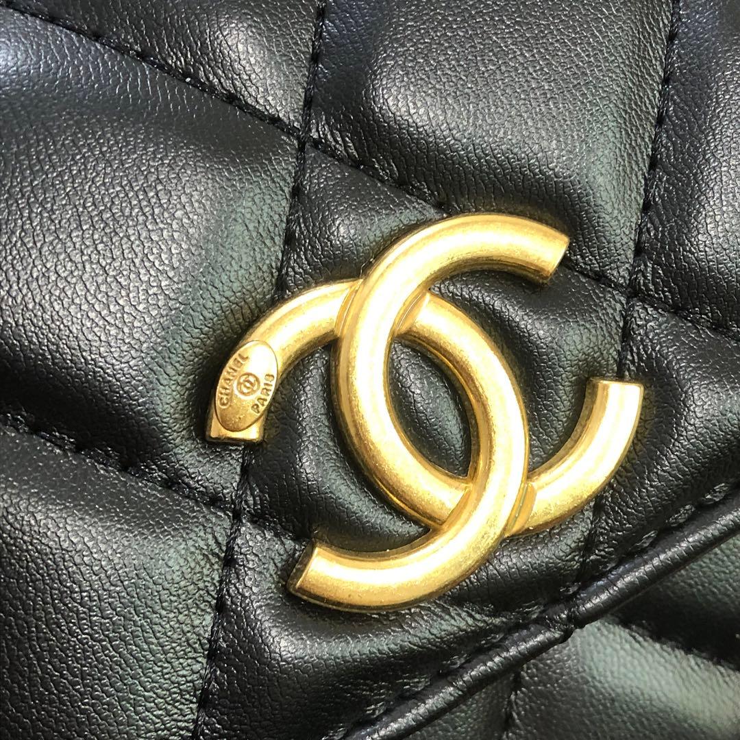 ノベルティ ホワイト キルティング ショルダーバッグ VIP ギフト