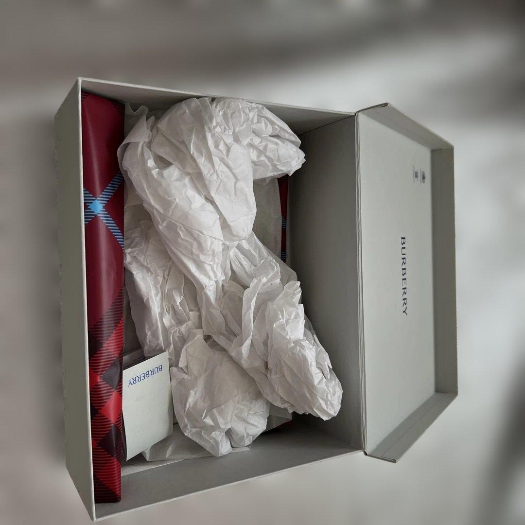 Burberry バーバリー　新品同様　ボディバック