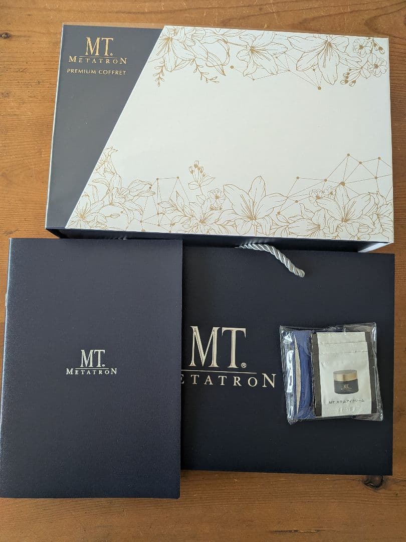 《おまけ付き》湘南美容皮膚科　MTメタトロン　プレミアムコフレ2025