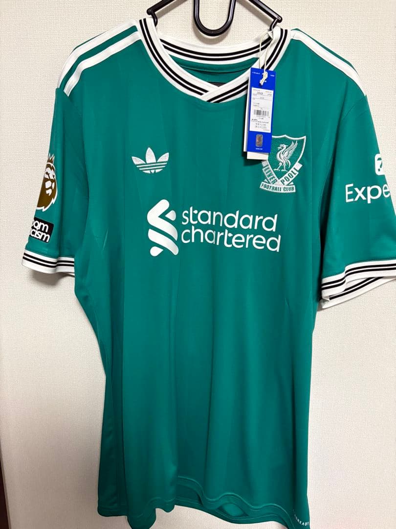リバプール　サード　ユニフォーム　イサク　フルパッチ　正規品　2XL