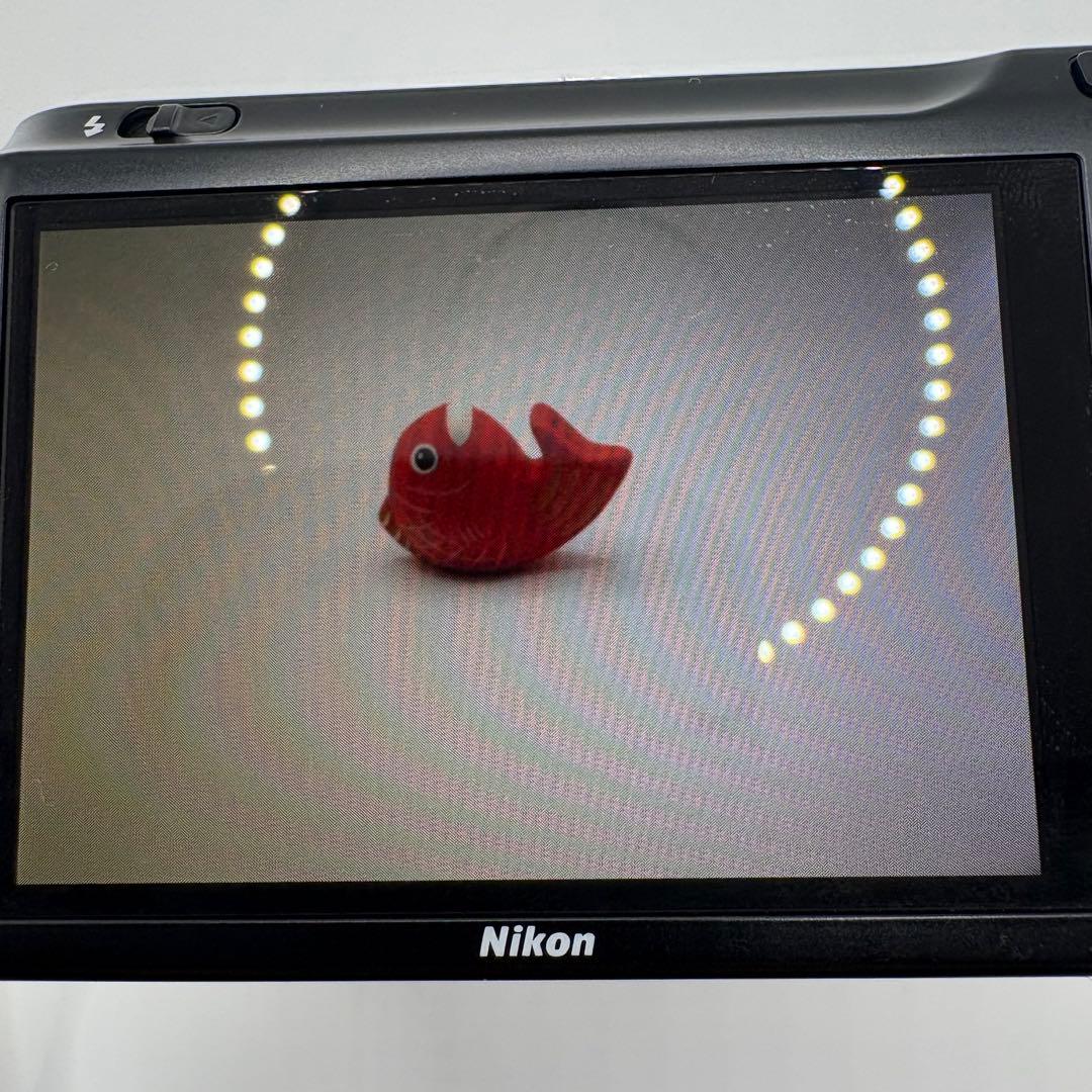 Nikon 1 J1 レンズキット 10-30mm 3.5-5.6 ホワイト